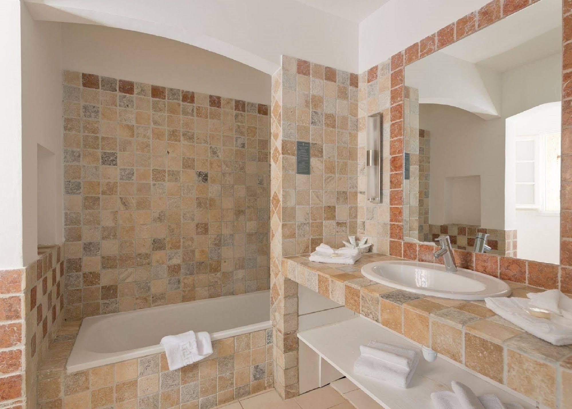 Domaine Du Calidianus Hotel Sainte-Maxime Bagian luar foto