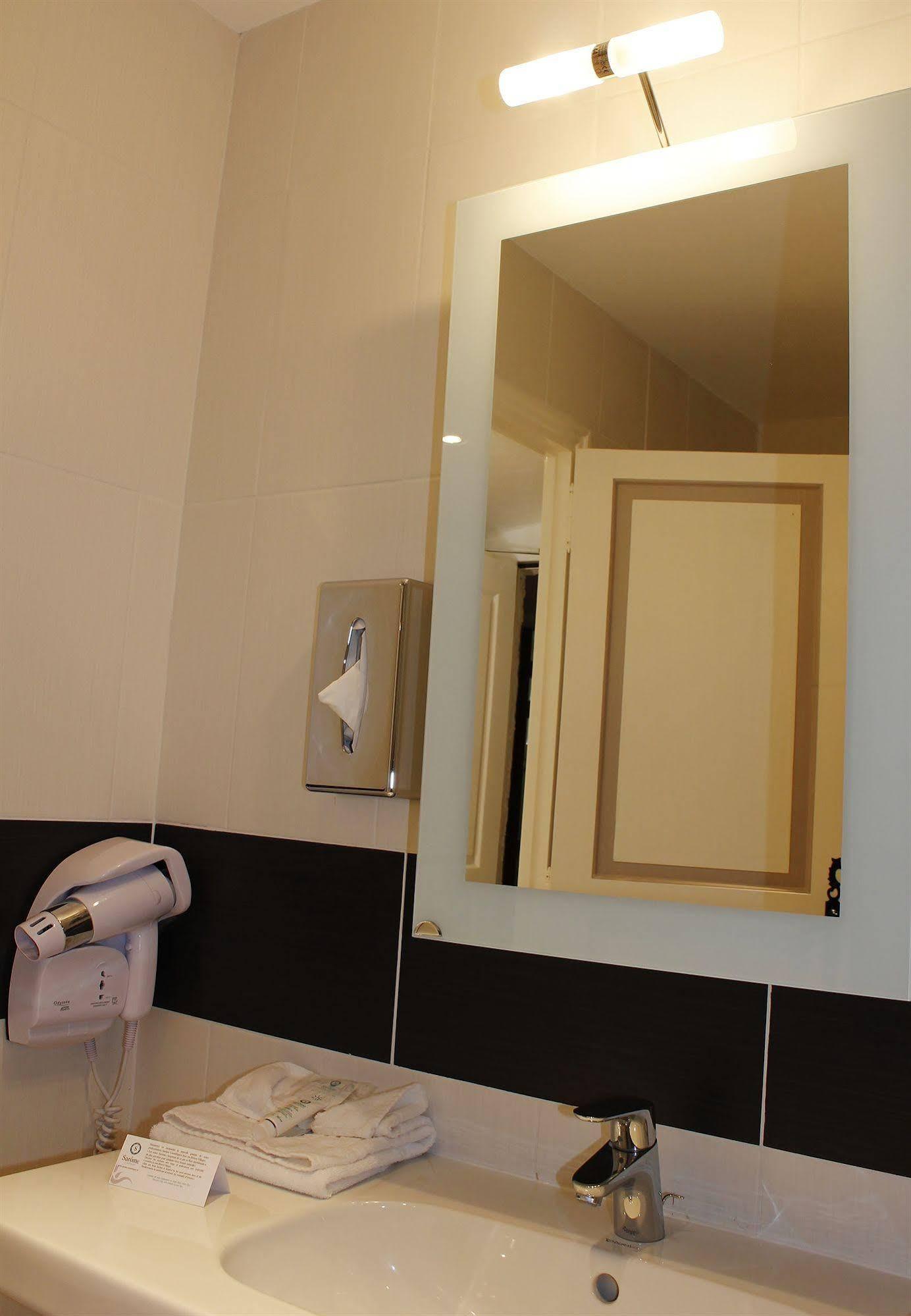 Domaine Du Calidianus Hotel Sainte-Maxime Bagian luar foto