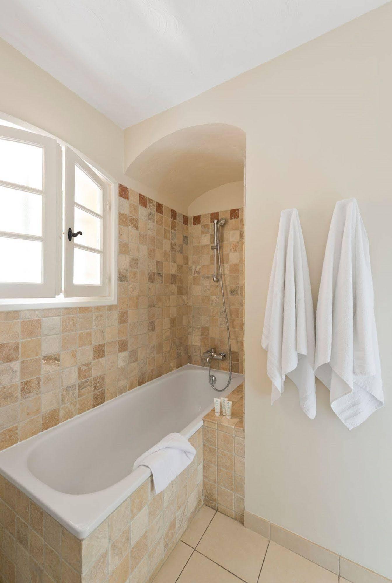 Domaine Du Calidianus Hotel Sainte-Maxime Bagian luar foto